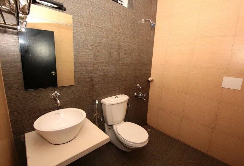 فندق Edassery Village Retreat