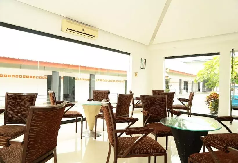 ホテル Edassery Village Retreat