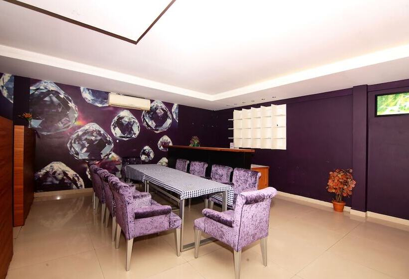 فندق Edassery Village Retreat