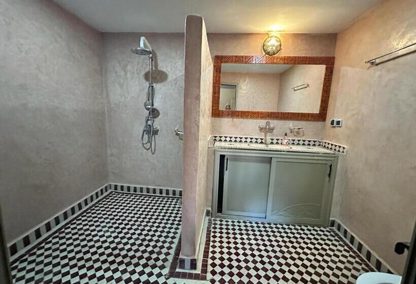 Отель Gîte D étape Tamaloute