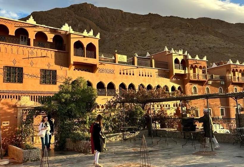 Отель Gîte D étape Tamaloute