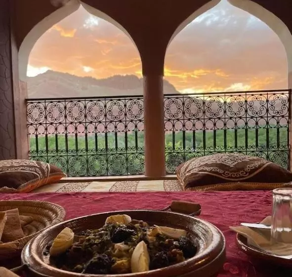 Hotelli Gîte D étape Tamaloute