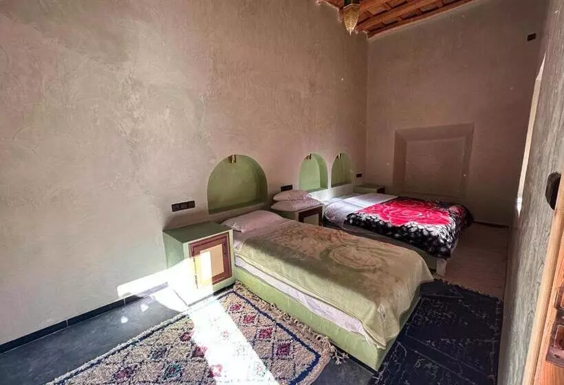 Hotelli Gîte D étape Tamaloute