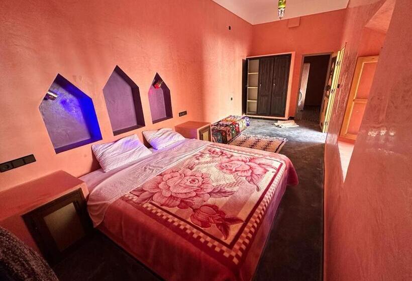 Отель Gîte D étape Tamaloute