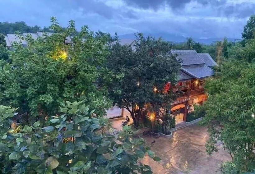 Hotelli Keingtawan Resort