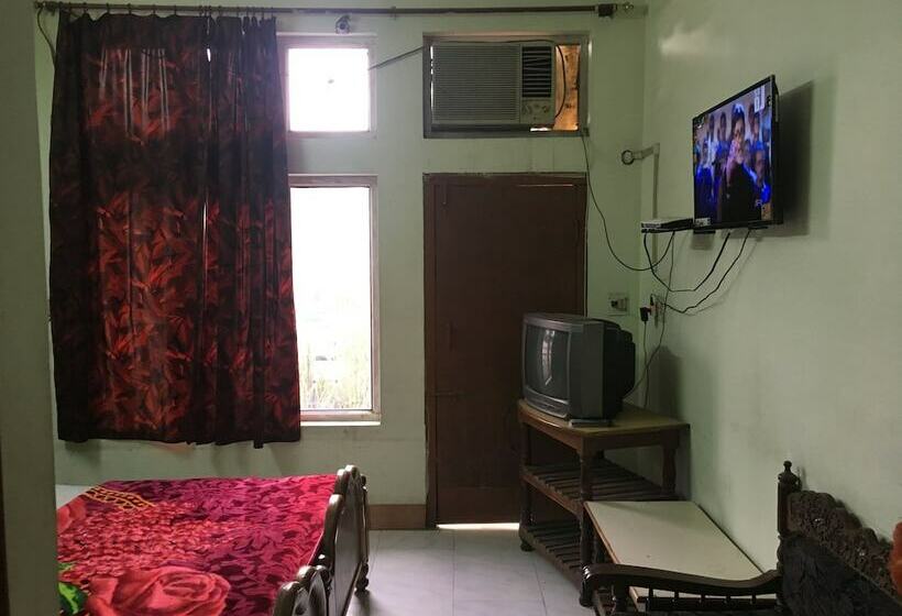 酒店 New White House Tikamgarh