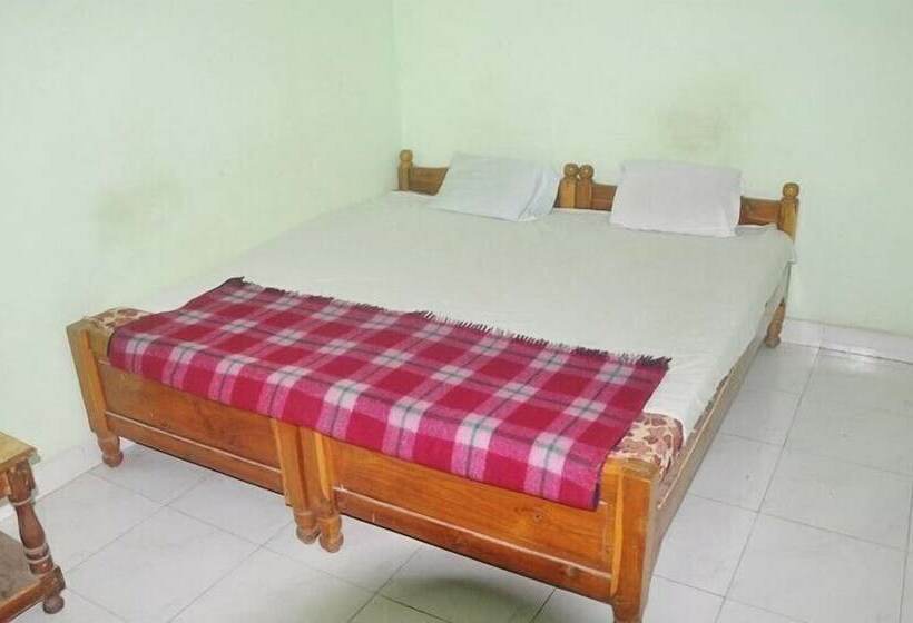 酒店 New White House Tikamgarh