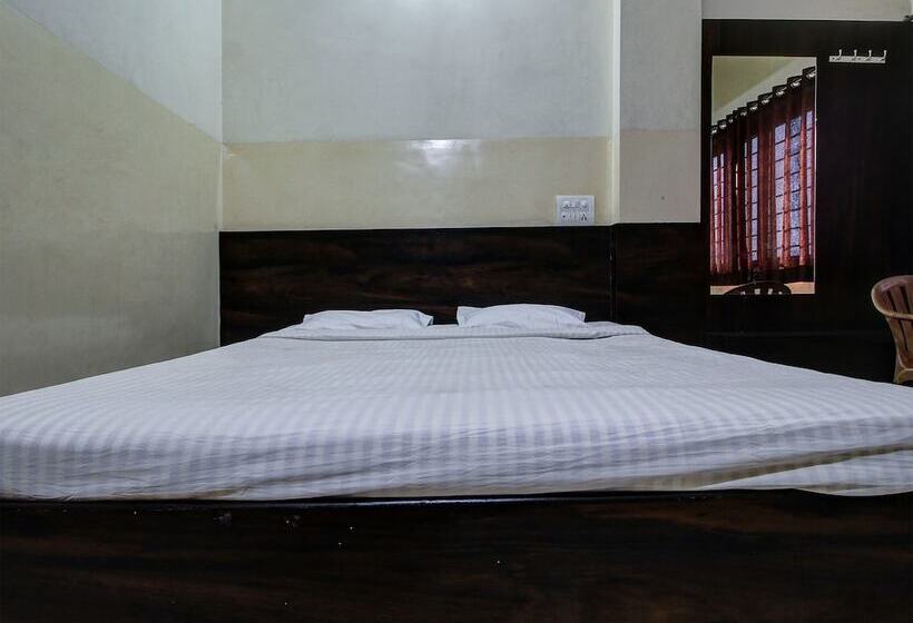 Отель Spot On 39816 Swagat Tourist Home