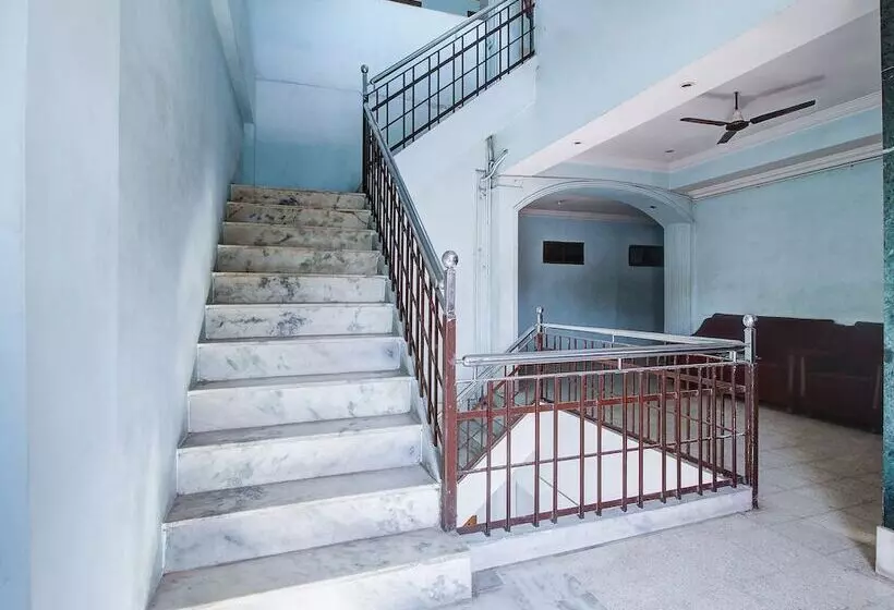 ホテル Spot On 39816 Swagat Tourist Home