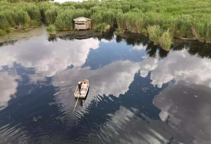 Hotelli Sultan Pansion Bird Paradise