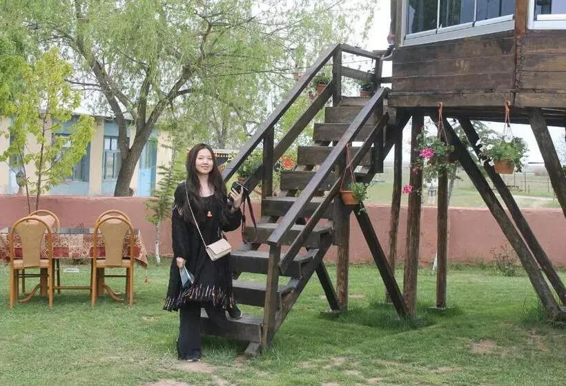 Hotelli Sultan Pansion Bird Paradise