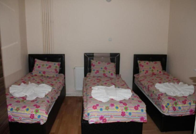 Hotel Sultan Pansion Bird Paradise