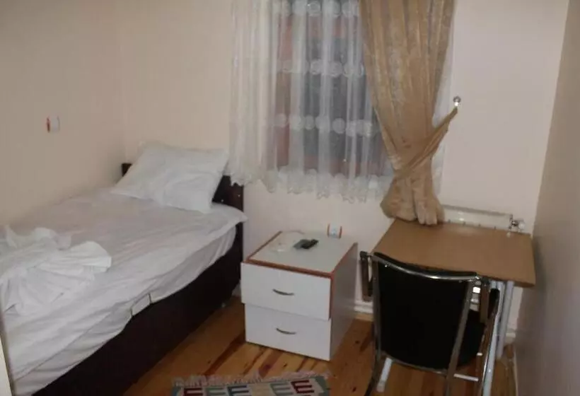 Hotelli Sultan Pansion Bird Paradise