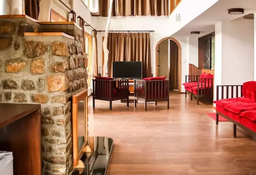 هتل Tag Resorts Garden Courts Solan