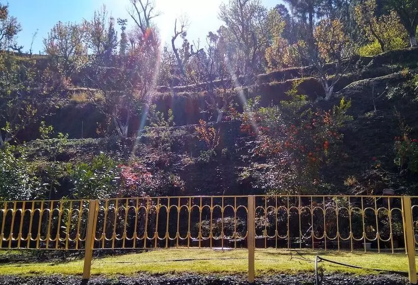 هتل Tag Resorts Garden Courts Solan