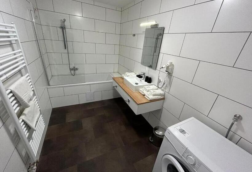 Отель Tennis  Und Freizeitzentrum Neudörfl