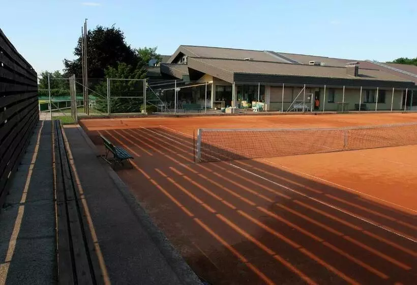 Hotelli Tennis  Und Freizeitzentrum Neudörfl