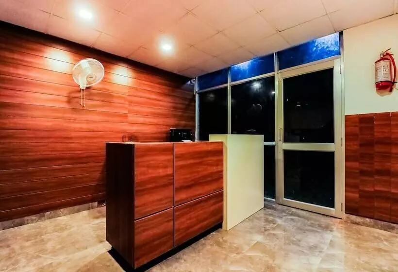 هتل The Nest 2 By Oyo Rooms