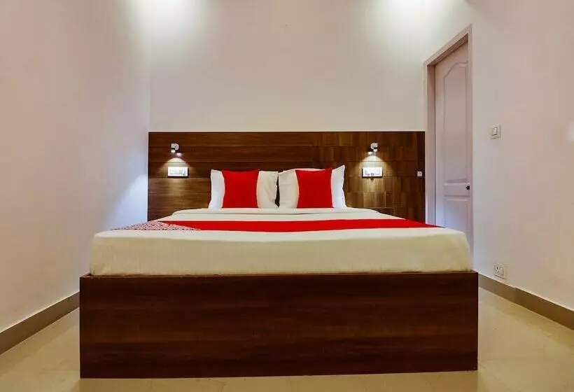 هتل The Nest 2 By Oyo Rooms