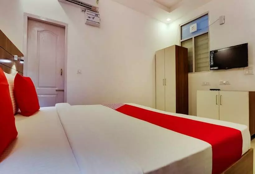 هتل The Nest 2 By Oyo Rooms