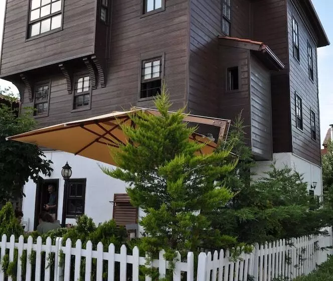 Konak Butik Hotel Papazin Evi