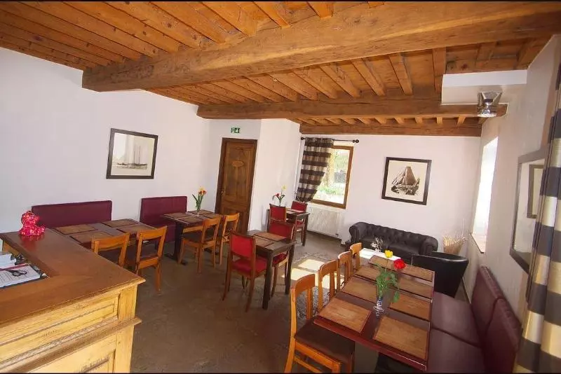 Majatalo Auberge Du Vernay