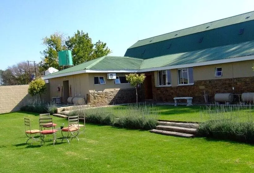 ペンション Barn Guesthouse