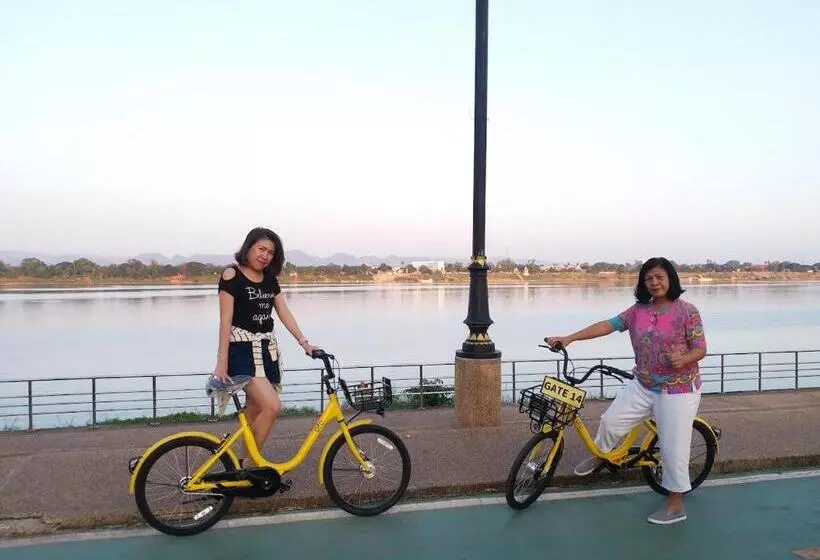 Majatalo Gate 14 Inn