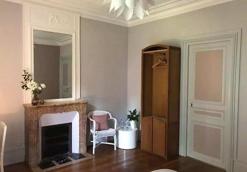 Majatalo Propriété Les Ruisseaux