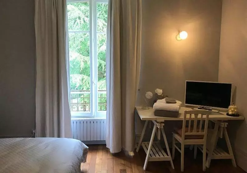 Majatalo Propriété Les Ruisseaux