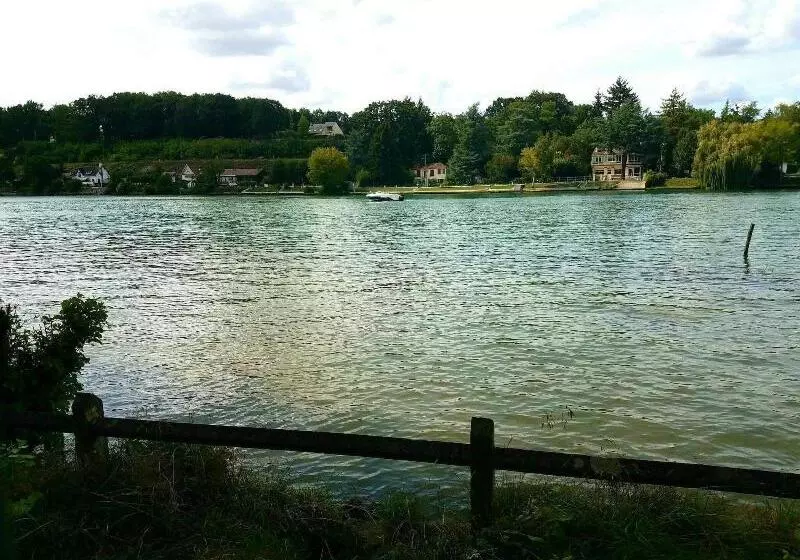 Majatalo Propriété Les Ruisseaux