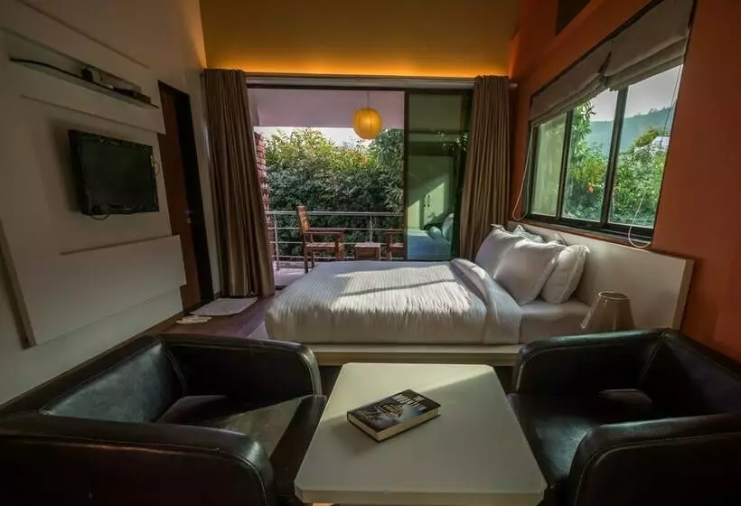 リゾートホテル Saj By The Lake