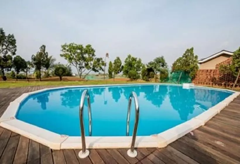 リゾートホテル Saj By The Lake