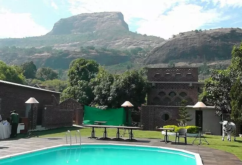 リゾートホテル Saj By The Lake