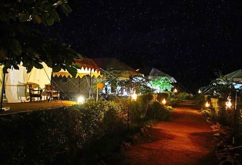 リゾートホテル Varawal Jawai Leopard Safari Camp