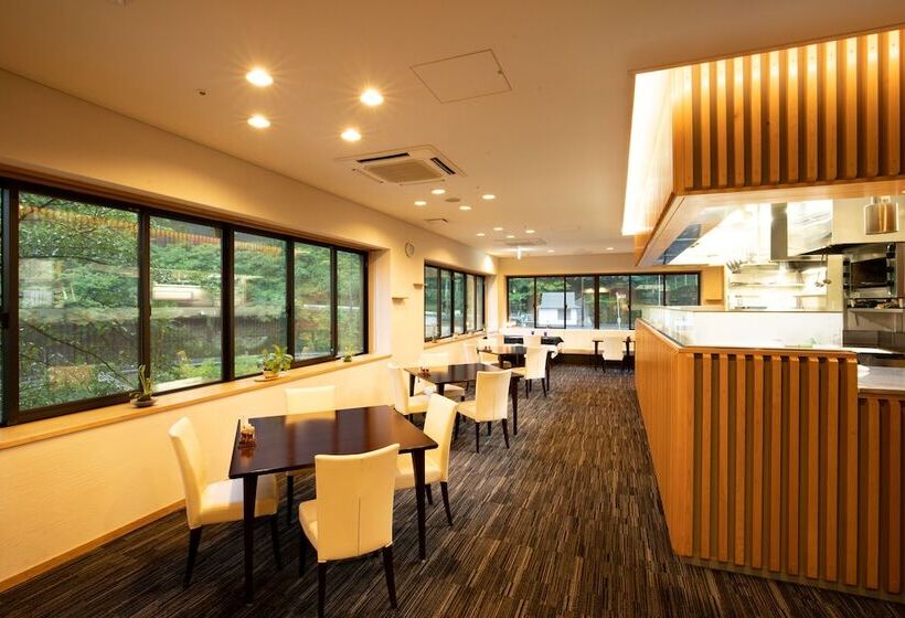 Рёкан Nakatsukeikoku Yunomori