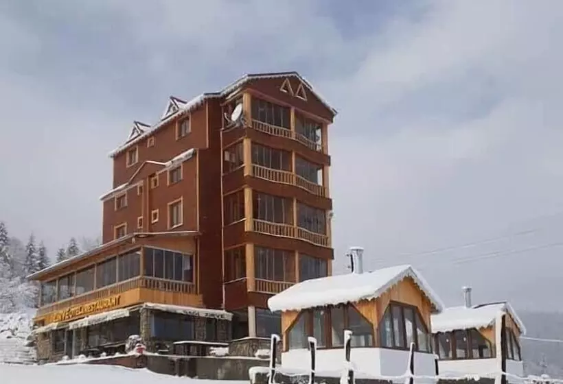 Sisdagi Zirve Otel
