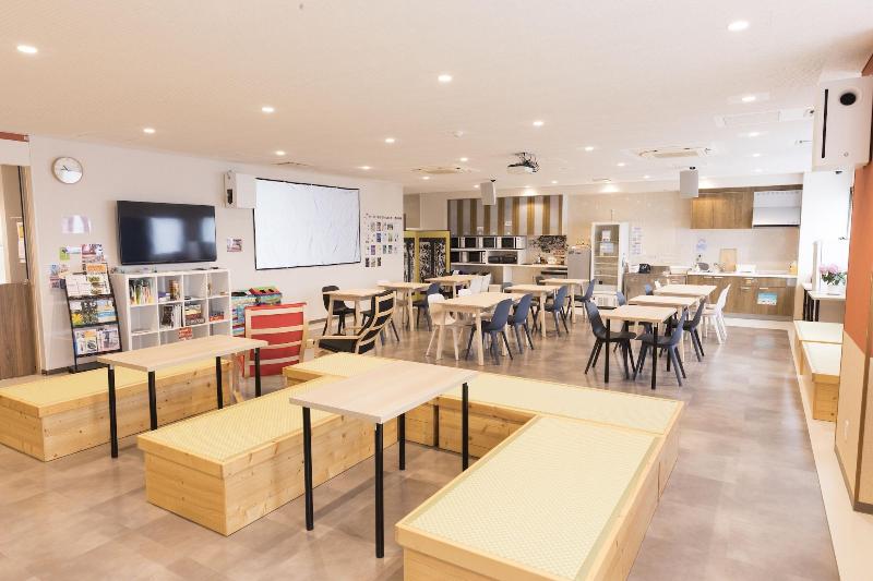 Wild Cherry Blossom Hostel Tokyo Koganei