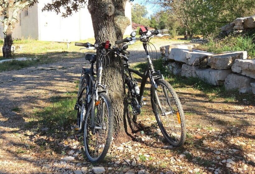 مبيت وإفطار Le Mas De La Draille