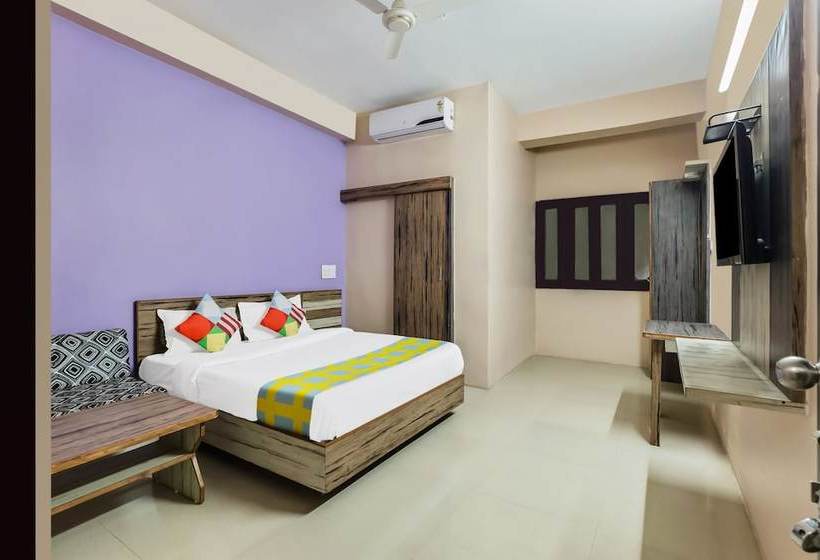 ホテル Abhishek Palace By Oyo Rooms