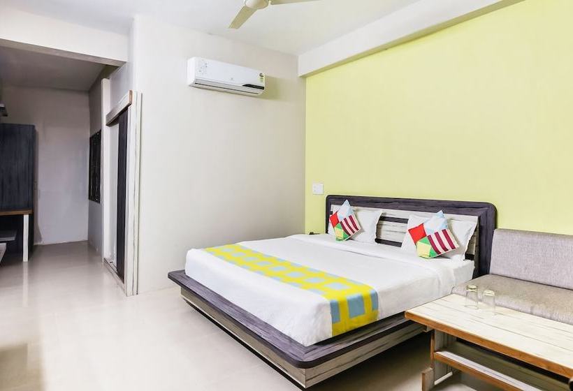 ホテル Abhishek Palace By Oyo Rooms