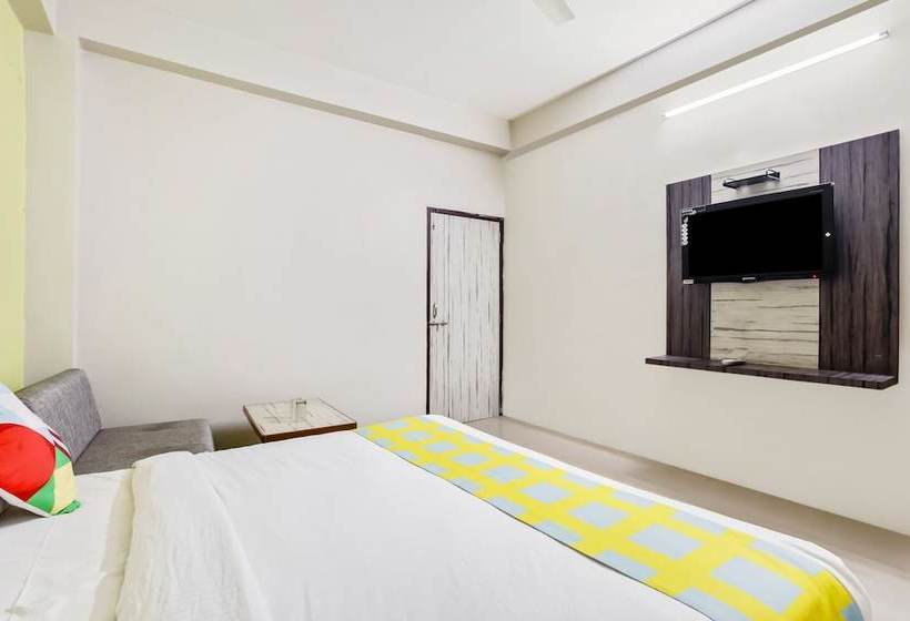 ホテル Abhishek Palace By Oyo Rooms