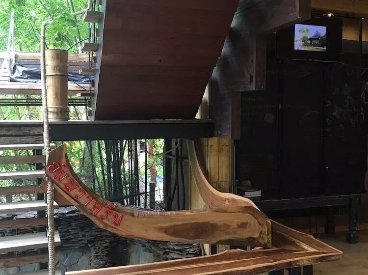 ホテル Amphawa Club