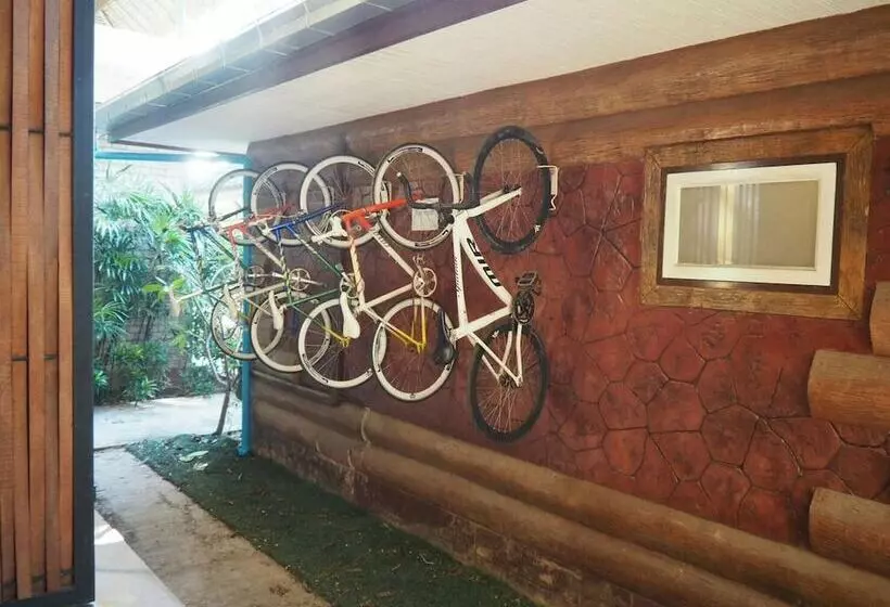 ホテル Amphawa Club