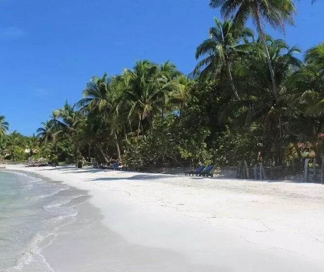 Hotelli Little Corn Beach And Bungalow