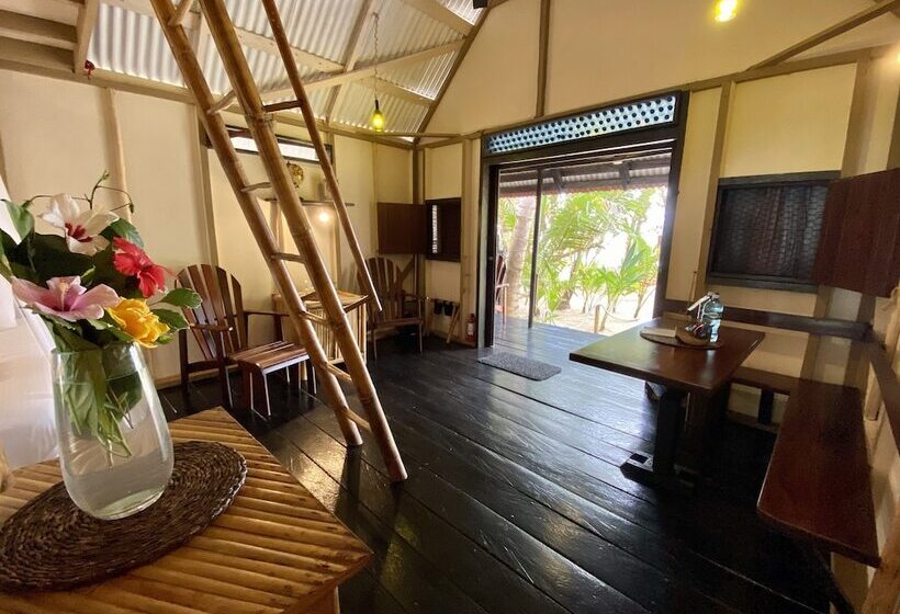 هتل Little Corn Beach And Bungalow