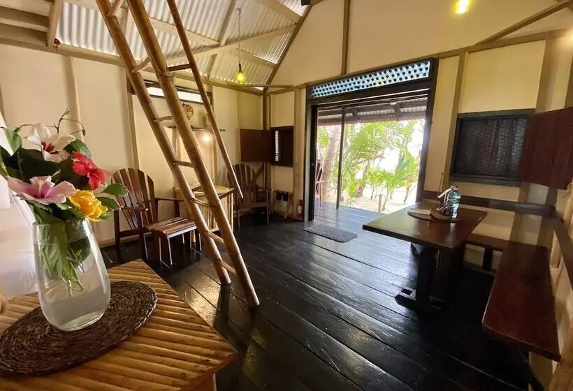 Hotelli Little Corn Beach And Bungalow