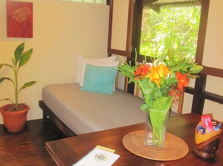 هتل Little Corn Beach And Bungalow