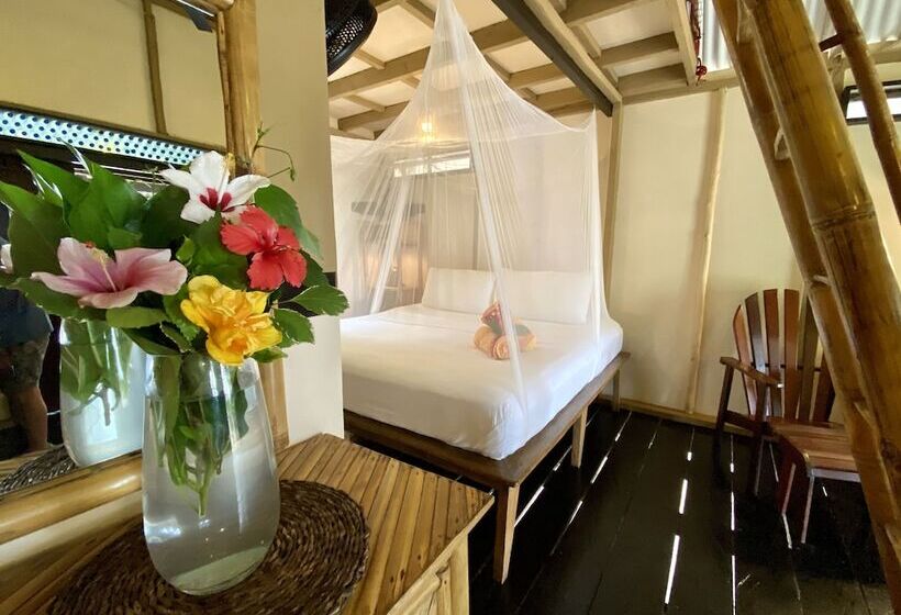 هتل Little Corn Beach And Bungalow