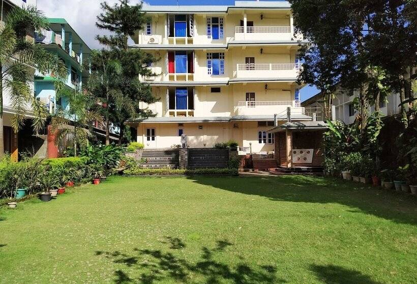 בית מלון כפרי Sc Continental